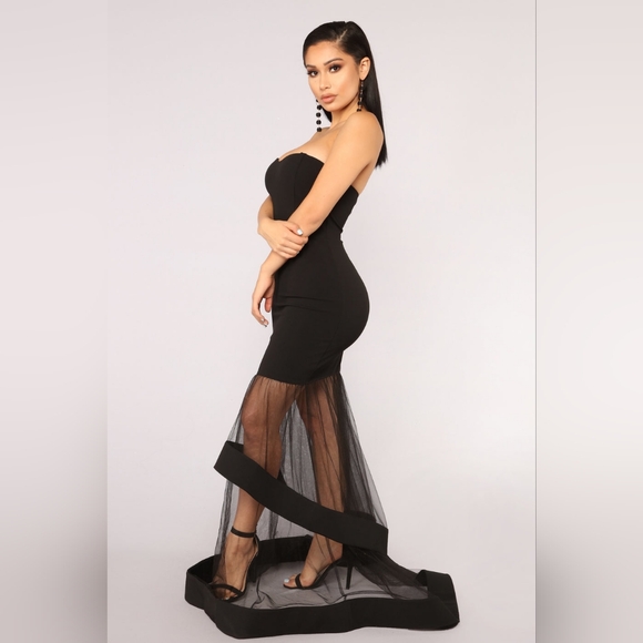 Mesh bottom formal dress - Picture 3 of 4